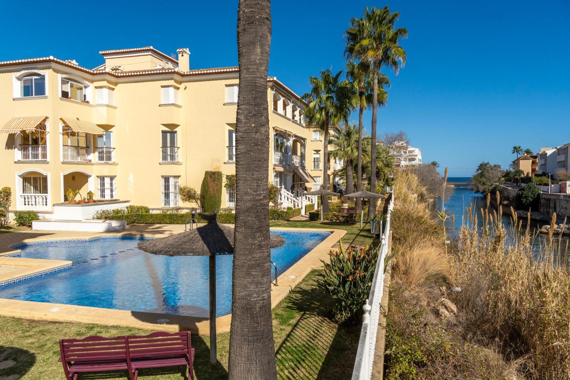 Casita Bonita - With Private Garden Near Beach In 哈维亚 外观 照片